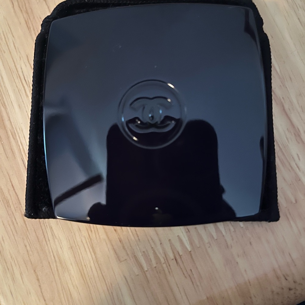 CHANEL navy  Compact